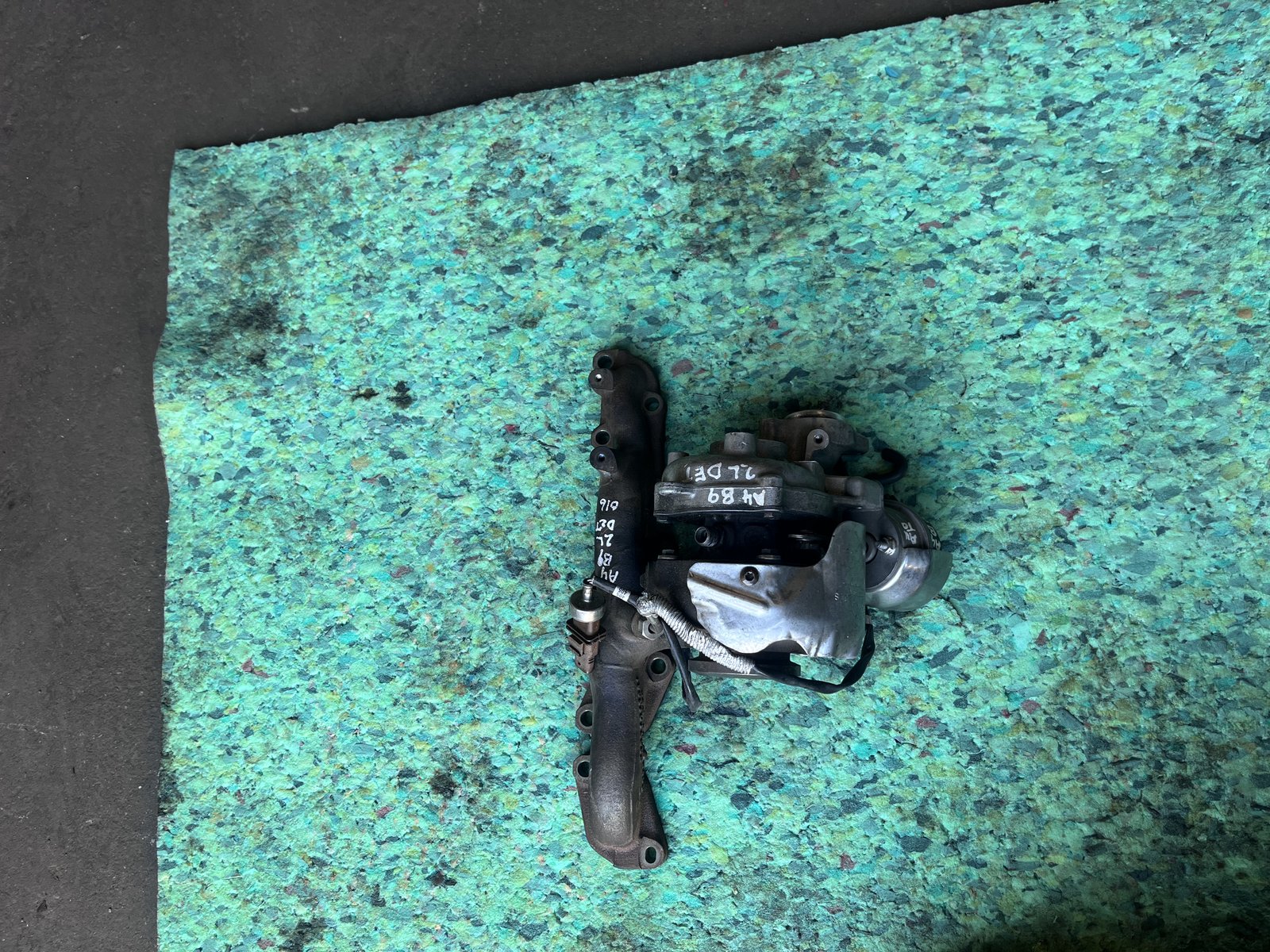AUDI A4 B8 2L DET TURBO photo 5