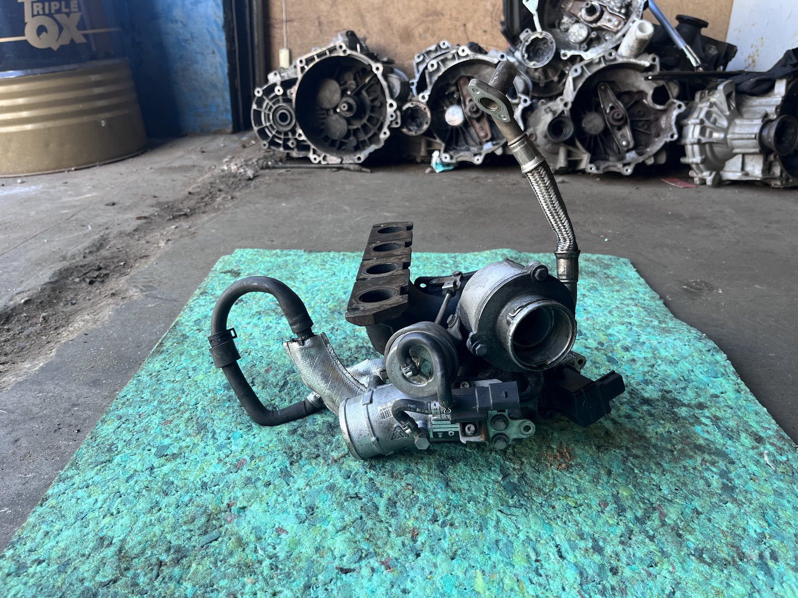 VW GOLF M5 GTI 2L PET TURBO photo 2