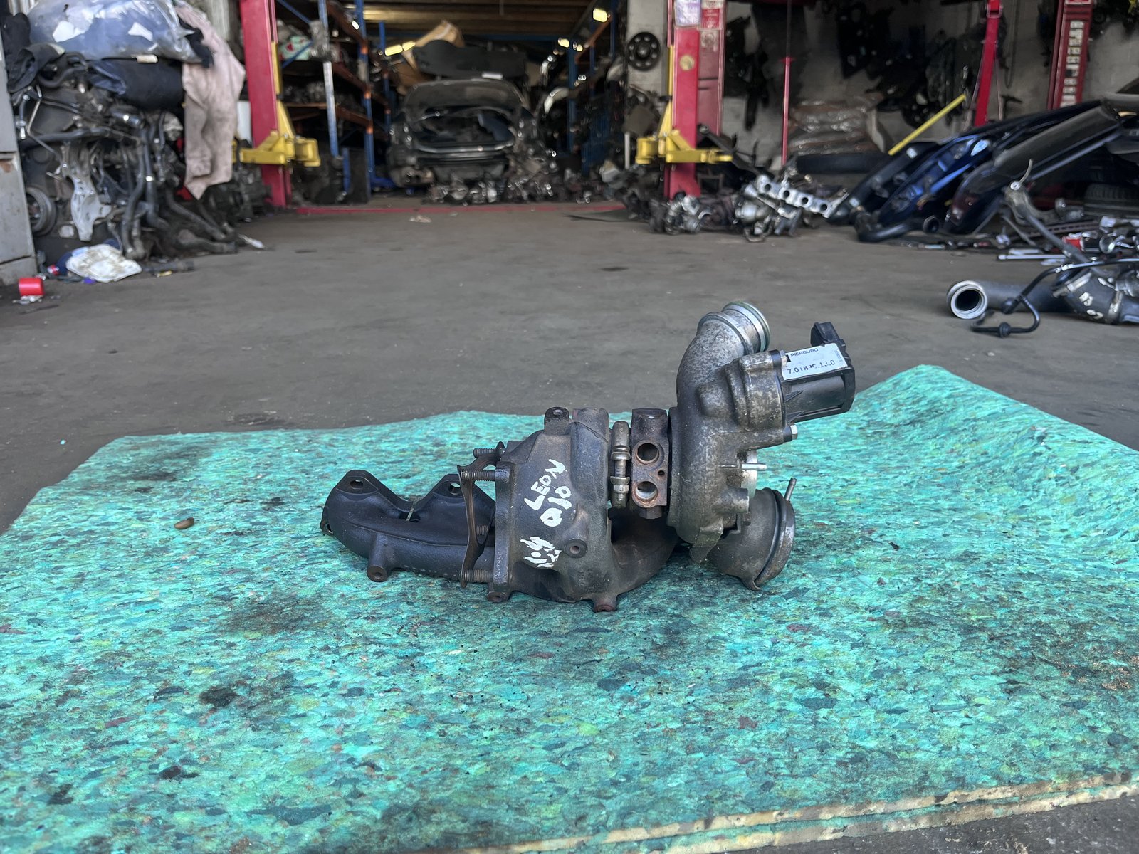 SEAT LEON 010 1.4L TURBO photo 4