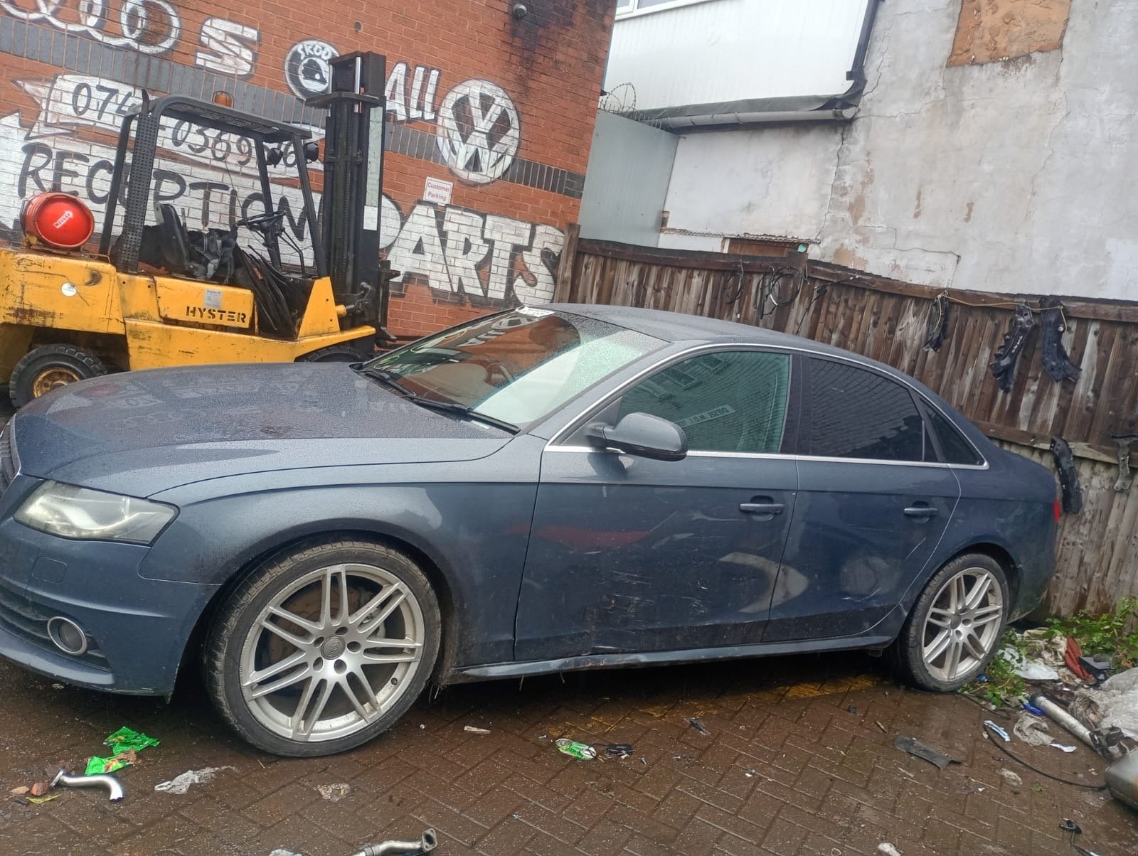 2010 AUDI A4 2LITER DIESEL 6 SPEED MANIUAL  photo 2